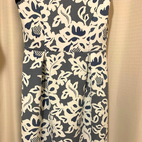 Blue white dress 💙🤍 - Picture 5 of 5